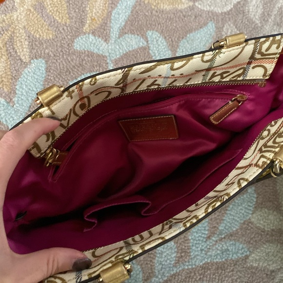 Authentic coach bag. Ivory and gold with studs! - Picture 3 of 6